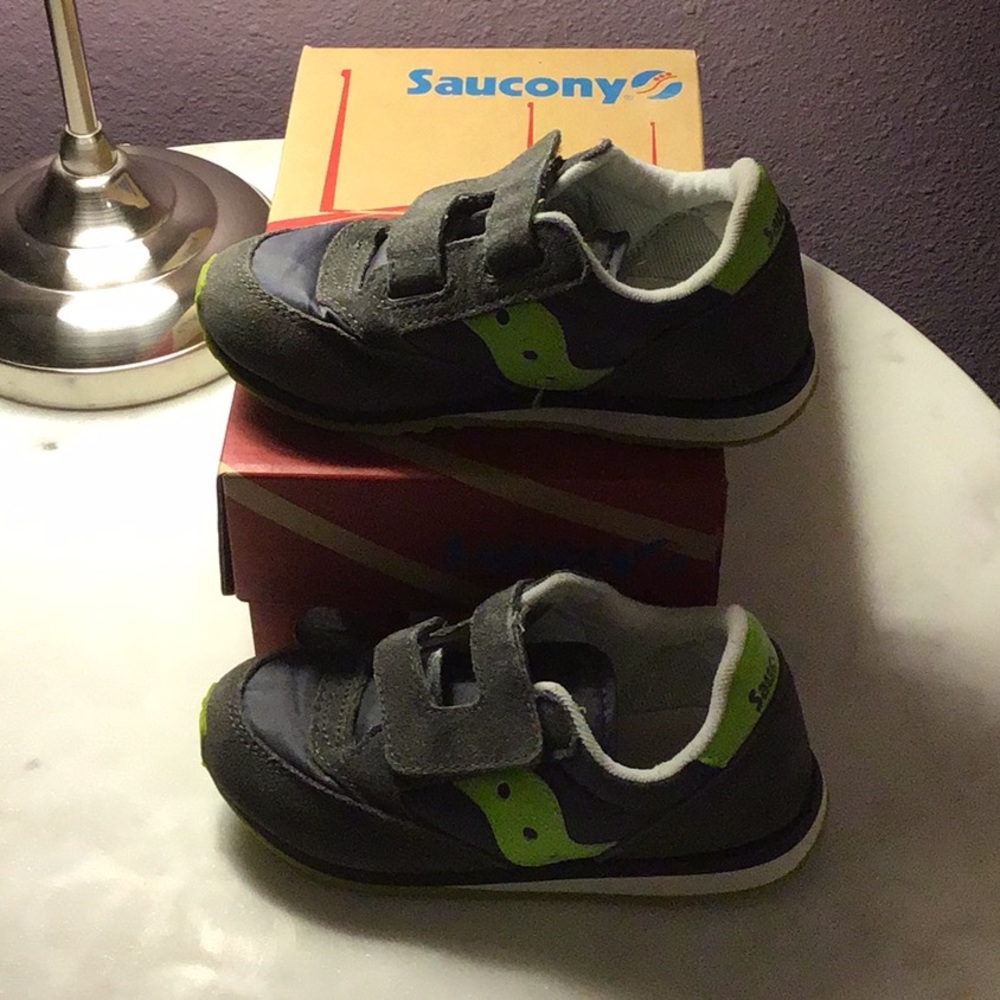 Saucing Jazz boys 11 sneakers